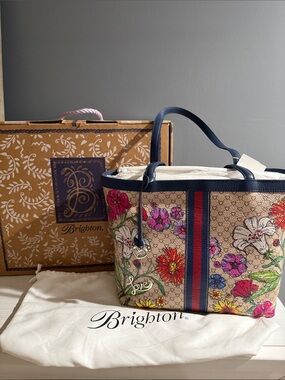Brighton filled of love fashionista bag